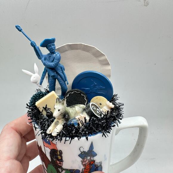 Americana Revolutionary Assemblage Art Piece - Fathers Day Deco - Picture 5 of 7